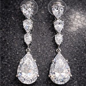 Suzanne Somers ladies vintage pear cut dangle long drop CZ earrings HSN  silver